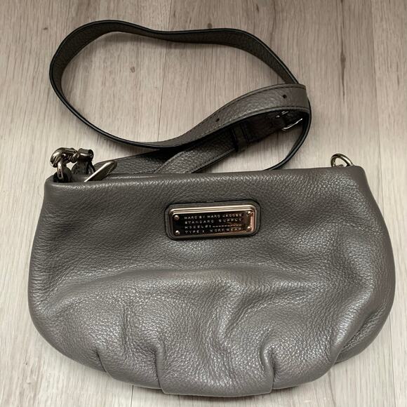 Marc by Marc Jacobs Pebbled Grey Crossbody - Picture 1 of 6